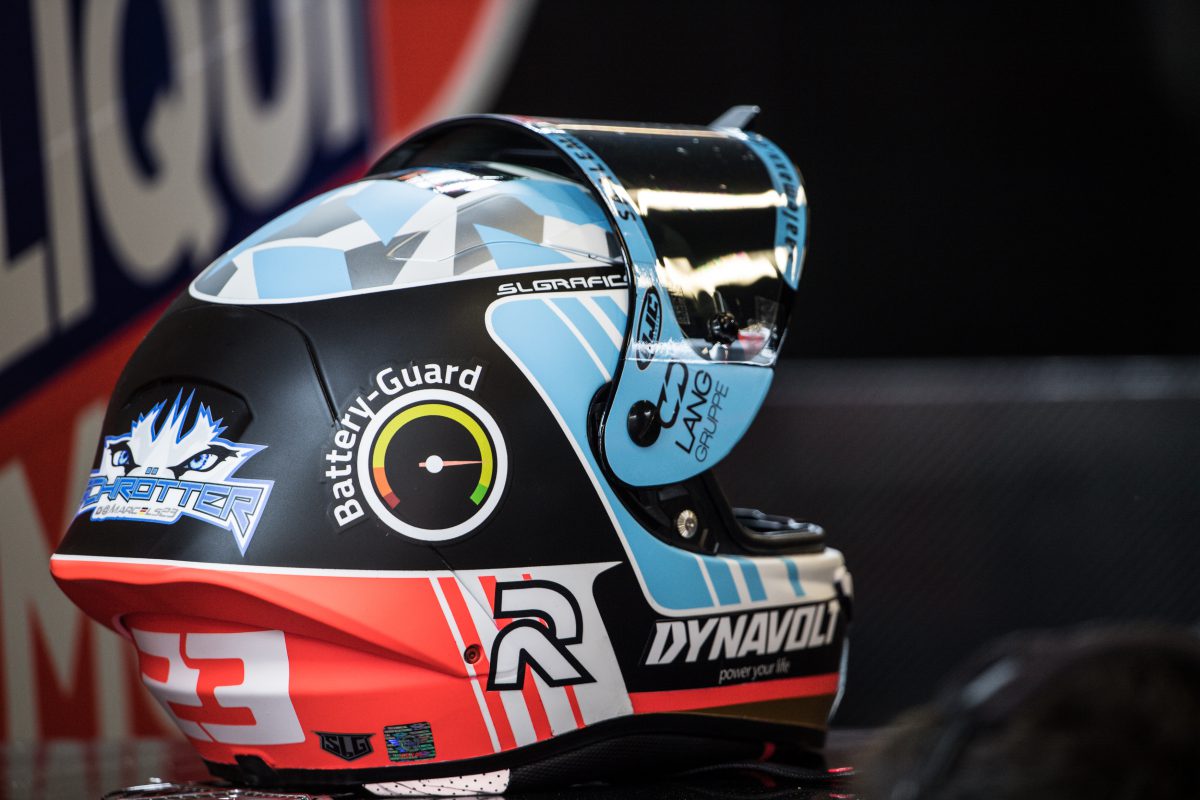 SLGrafics – Helmet design, Helmet painting & Racing design